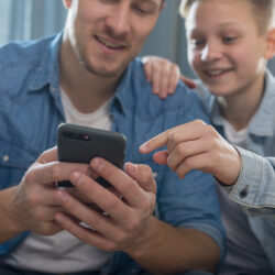 Tietokone ja konsolipelaaja - mitä pitää huomioida kodin pelinurkkauksessa